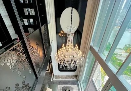 Duplex Empire City cho thuê với không gian sống thông tầng khác biệt