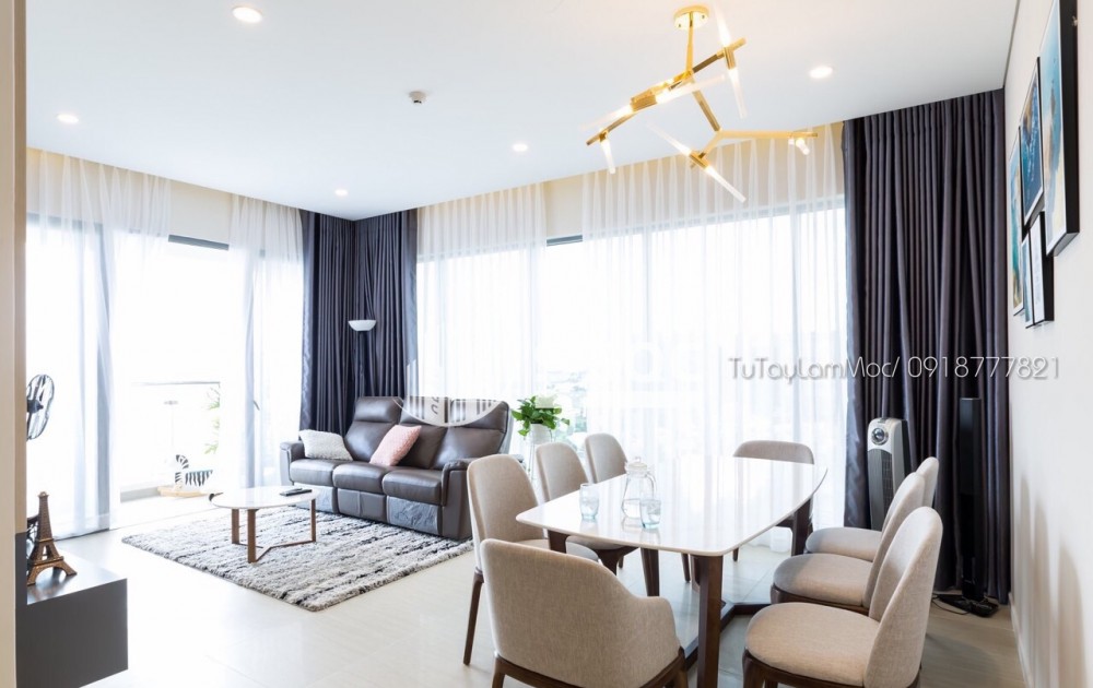 Tìm đâu được căn 3PN lầu cao, View sông mà giá chỉ 16 tỷ tặng kèm toàn bộ nội thất mới ?