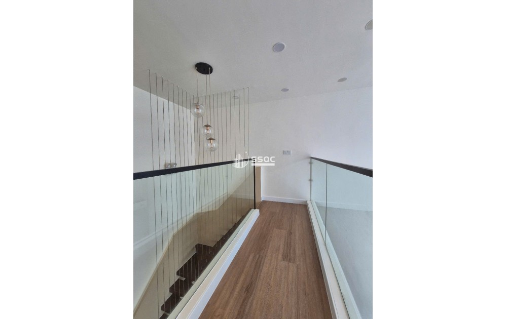 DUPLEX 2PN VISTA VERDE GIÁ SIÊU TỐT CÓ 1 - 0 - 2, 84m2 GIÁ BÁN 8.5 TỶ, FULL NT, SỔ HỒNG, VIEW NGOẠI KHU THOÁNG MÁT