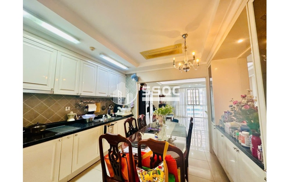 Bán căn hộ 3PN Imperia DT 131m2 Full nội thất giá 10.5 tỷ all in