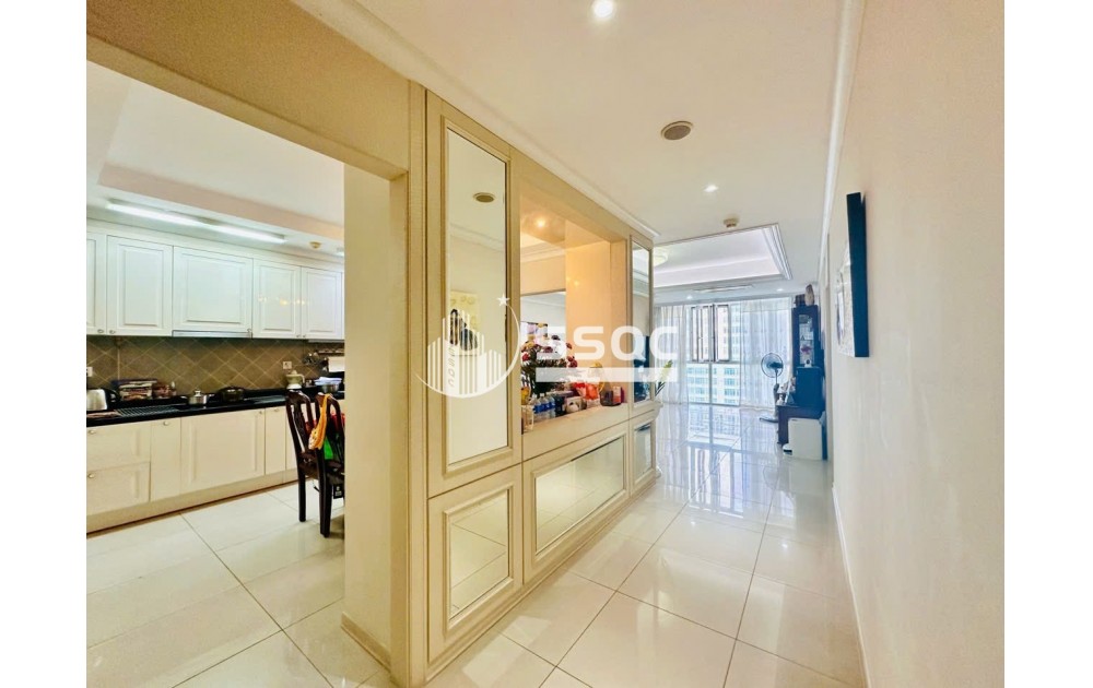 Bán căn hộ 3PN Imperia DT 131m2 Full nội thất giá 10.5 tỷ all in