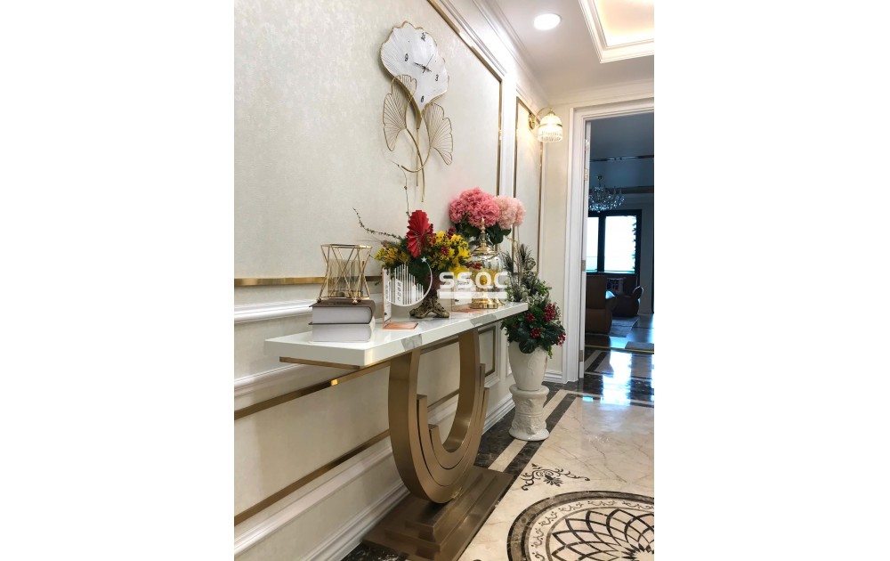 FOR SALE: LUXURY 4-BEDROOM APARTMENT 239 SQM – HIGH FLOOR – FULLY FURNISHED – 42 BILLION VND