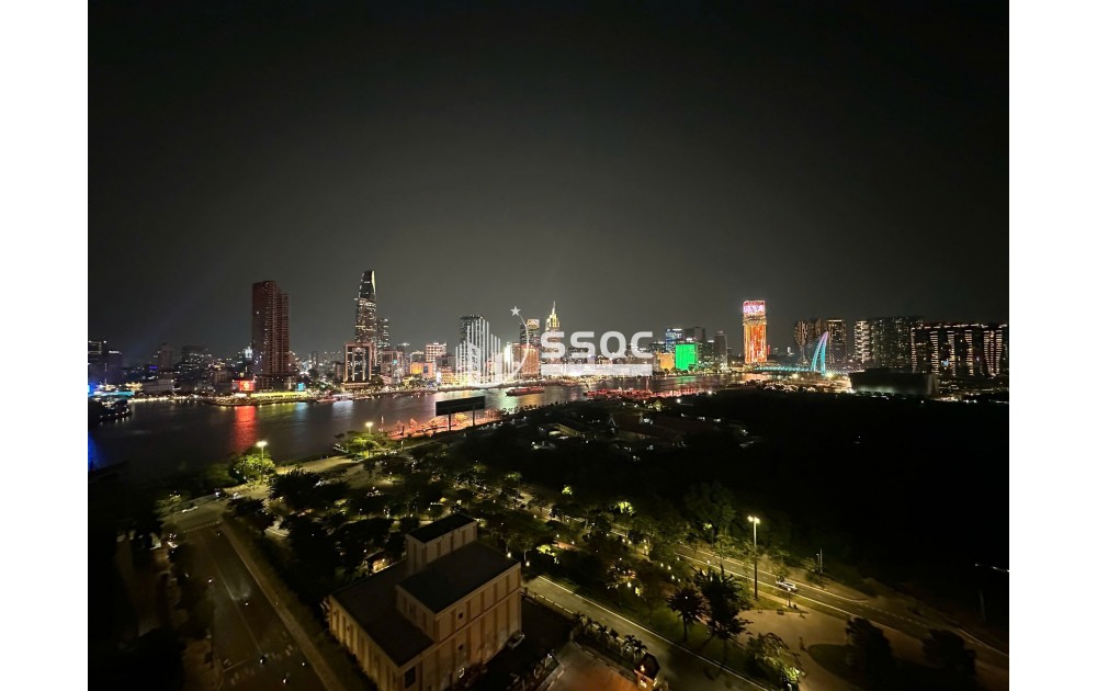 FOR RENT: LUXURY DUPLEX AT Empire City – 204 SQM – SPACIOUS 2-LEVEL LIVING
