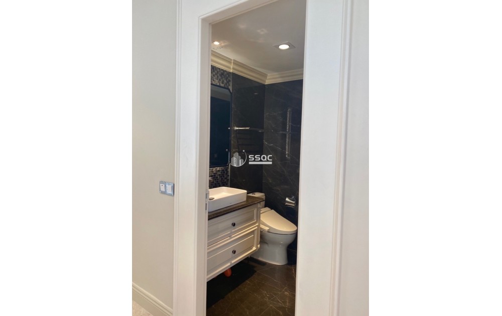 Bán căn hộ 3 phòng ngủ Waterina Suites - DT 158m2 - Full nội thất đẹp - View sông - Giá 16 tỷ