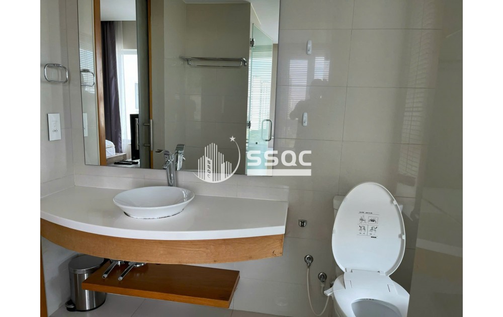 Cho thuê căn hộ 2PN diện tích cực đại 125m2 tháp Brilliant Đảo Kim Cương, view trực diện Quận 1, giá 45 triệu.