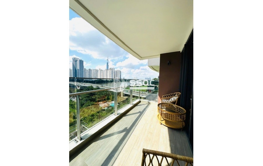 Căn hộ 4 phòng ngủ diện tích 202m2 view sông cho thuê chỉ 92 triệu/tháng