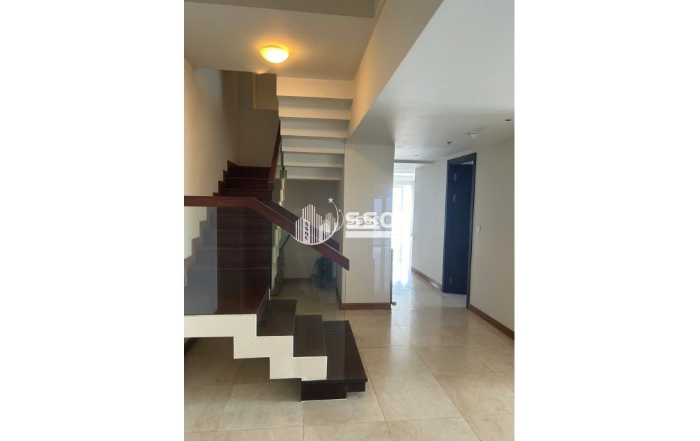 CHO THUÊ CĂN HỘ DUPLEX ĐẢO KIM CƯƠNG 373M2 3 PHÒNG NGỦ TẦNG CAO VIEW SÔNG NỘI THẤT CƠ BẢN