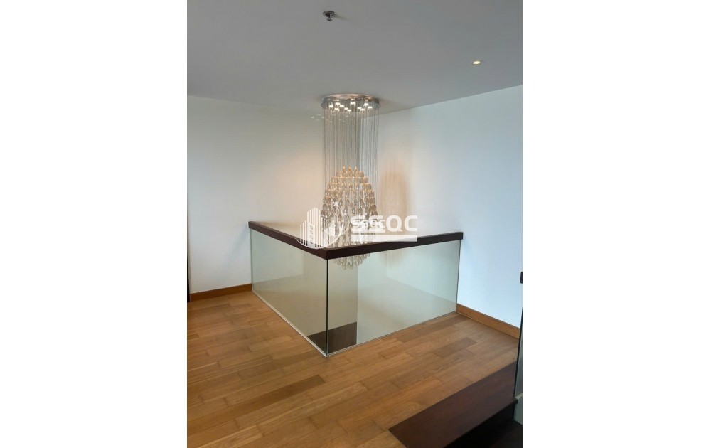 CHO THUÊ CĂN HỘ DUPLEX ĐẢO KIM CƯƠNG 373M2 3 PHÒNG NGỦ TẦNG CAO VIEW SÔNG NỘI THẤT CƠ BẢN