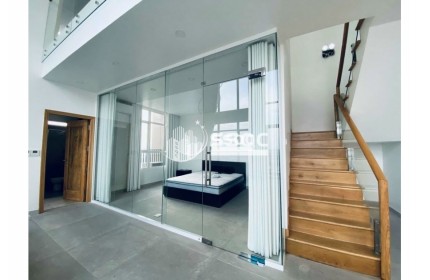 BÁN PENTHOUSE VISTA VERDE 270M2 3 PHÒNG NGỦ 3 MẶT VIEW GIÁ 28.5 TỶ
