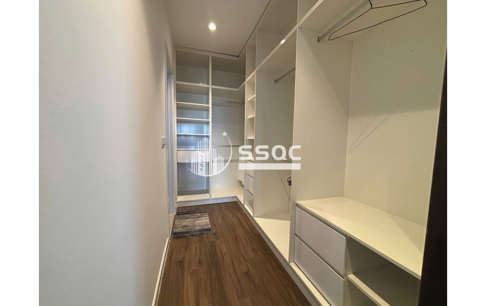 ESTELLA HEIGHTS 180㎡ 4베드룸 풀퍼니시드 임대 – 월 4,000 USD NET