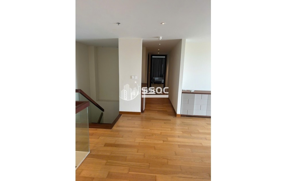 CHO THUÊ DUPLEX ĐẢO KIM CƯƠNG 373M² 4 PHÒNG NGỦ NỘI THẤT CAO CẤP GIÁ 5.000 USD/THÁNG