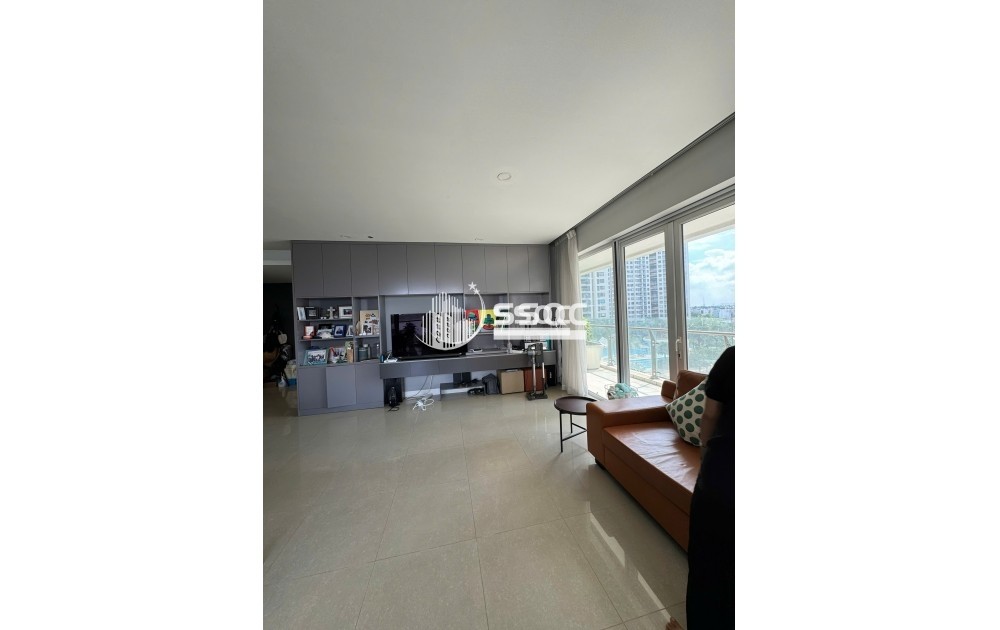 CHO THUÊ CĂN HỘ ĐẢO KIM CƯƠNG 217M2 4 PHÒNG NGỦ RỘNG RÃI NỘI THẤT CƠ BẢN CAO CẤP GIÁ 75 TRIỆU/THÁNG