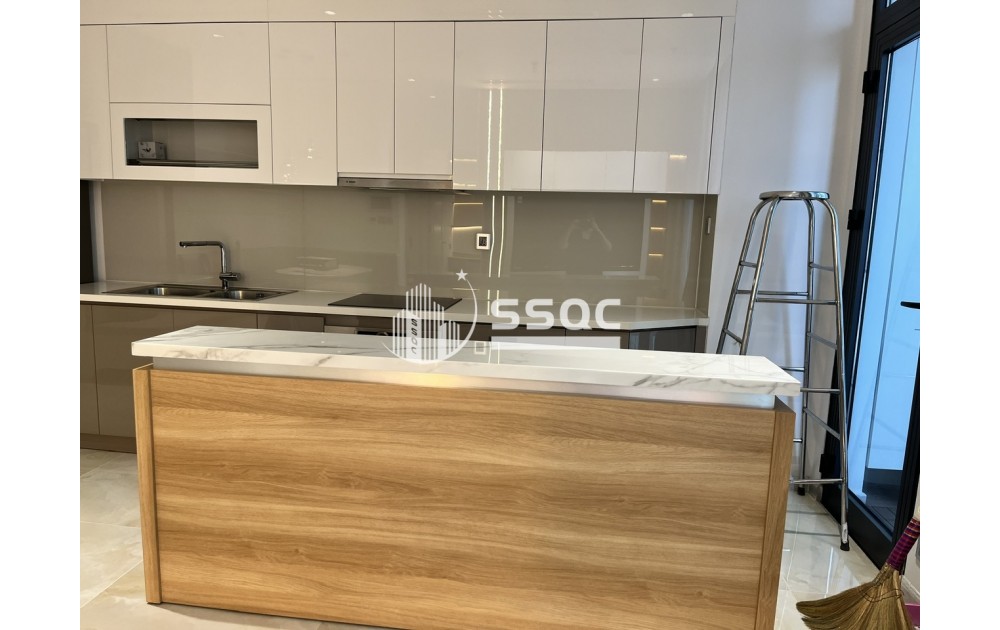 BÁN CĂN HỘ VINHOMES BA SON, NHÀ ĐẸP LUNG LINH 49M2 - GIÁ 8.7 TỶ, CHỈ 1 PHÒNG NGỦ