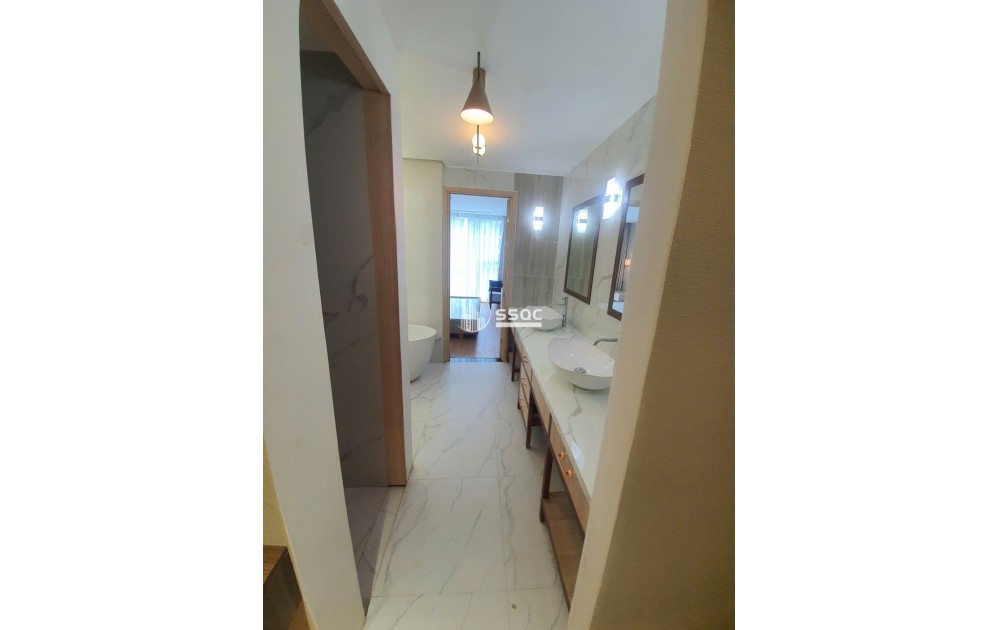 BÁN DUPLEX FELIZ EN VISTA, GIÁ 12.8 TỶ, 2 PHÒNG NGỦ - 103M2, XÁCH VALI VÀO Ở