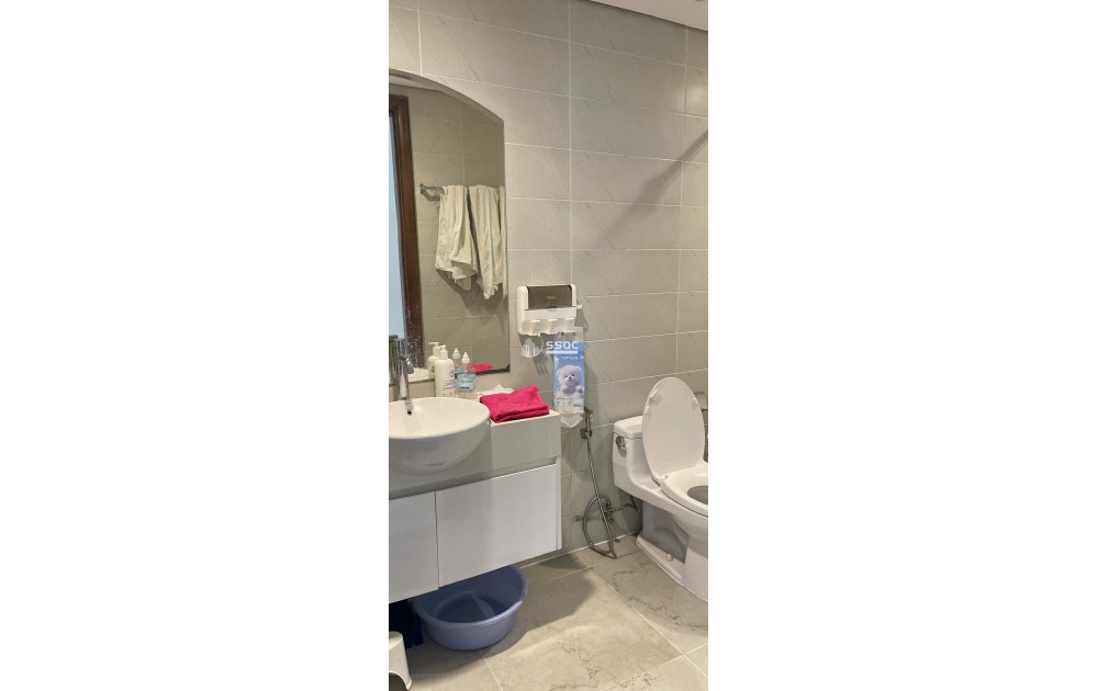 BÁN CĂN HỘ VINHOMES CENTRAL PARK NHÀ ĐẸP LUNG LINH, 75 M2 - 2 PHÒNG NGỦ, GIÁ: 9.9 TỶ