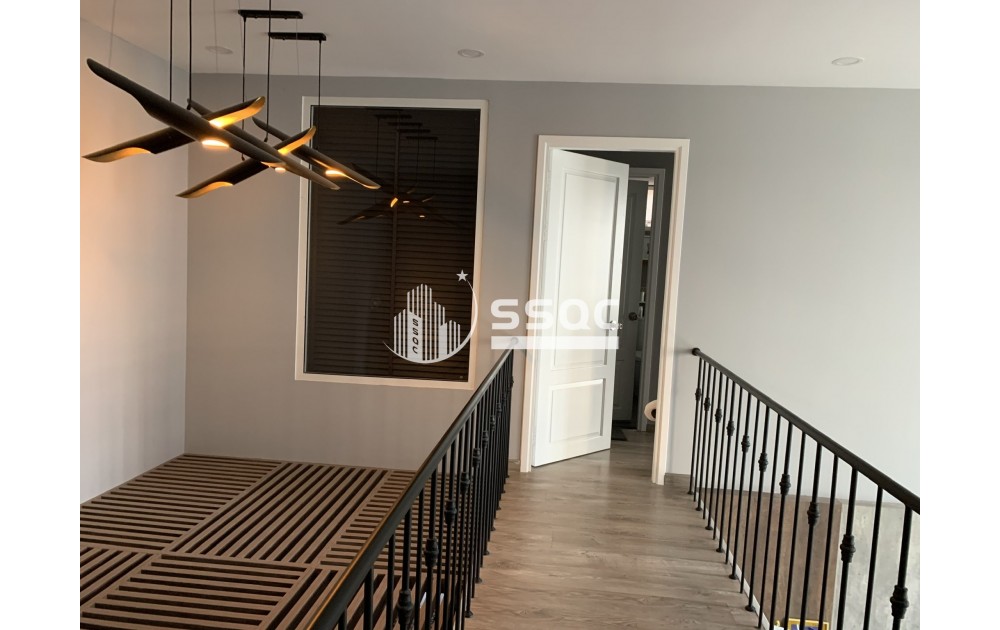 THỎA SỨC SÁNG TẠO KHÔNG GIAN SỐNG TẠI DUPLEX THÔNG TẦNG VISTA VERDE