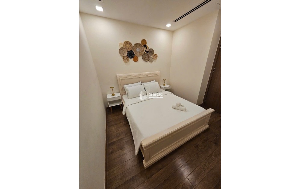 BÁN CĂN HỘ VINHOMES CENTRAL PARK, GIÁ 9.8 TỶ, 2 PHÒNG NGỦ - 71 M2, XÁCH VALI VÀO Ở