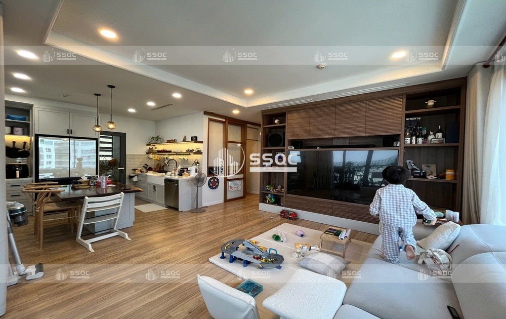 Bán căn hộ 3PN Đảo Kim Cương - View hồ bơi - Giá tốt