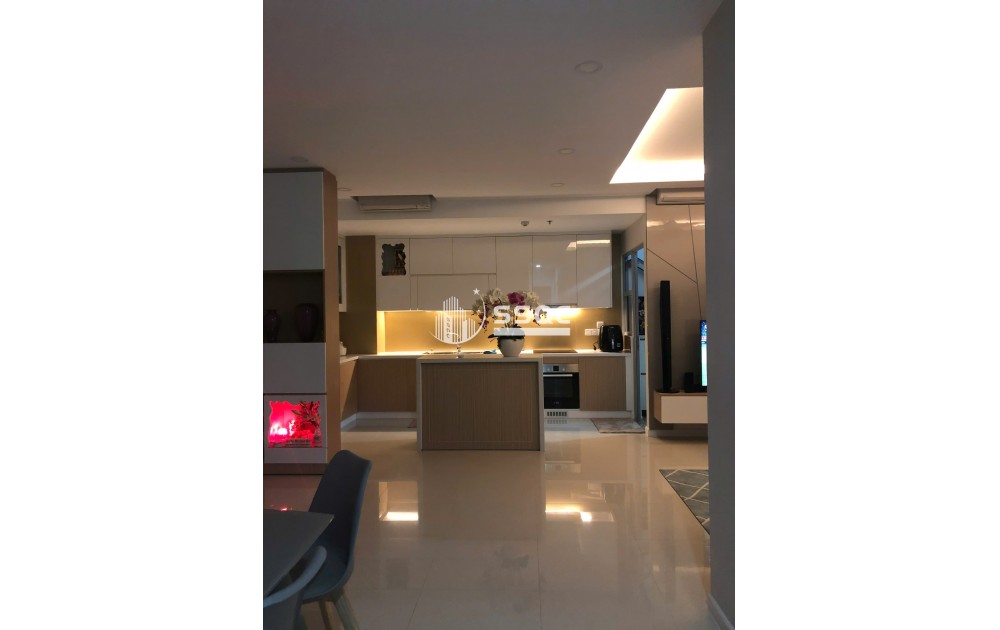 Bán căn hộ 2 phòng ngủ tháp trung tâm thương mại Estella Heights - DT 99m2 - View hồ bơi - Giá 13.3 tỷ