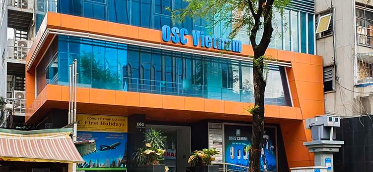 Khối đế thương mại màu cam đặc trưng của OSC Vietnam