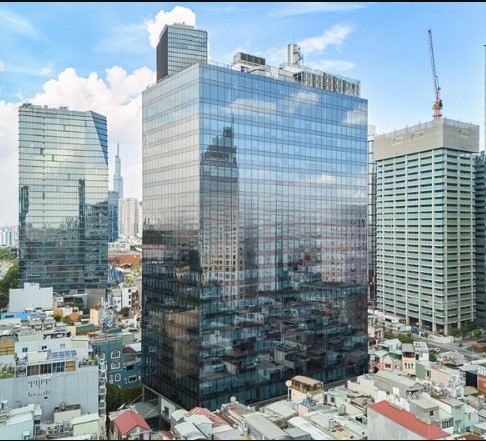Toàn cảnh tòa tháp Sonatus Building 24 tầng bọc kính Low-E giữa trung tâm Quận 1