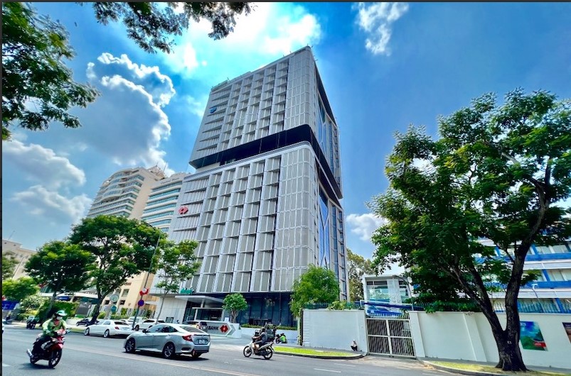 Phòng làm việc điều hành Executive Suite sang trọng với tầm nhìn panorama triệu đô