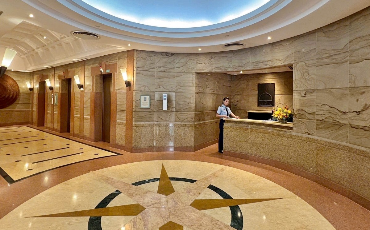 Sảnh đón khách ốp đá cẩm thạch sang trọng tại The Metropolitan