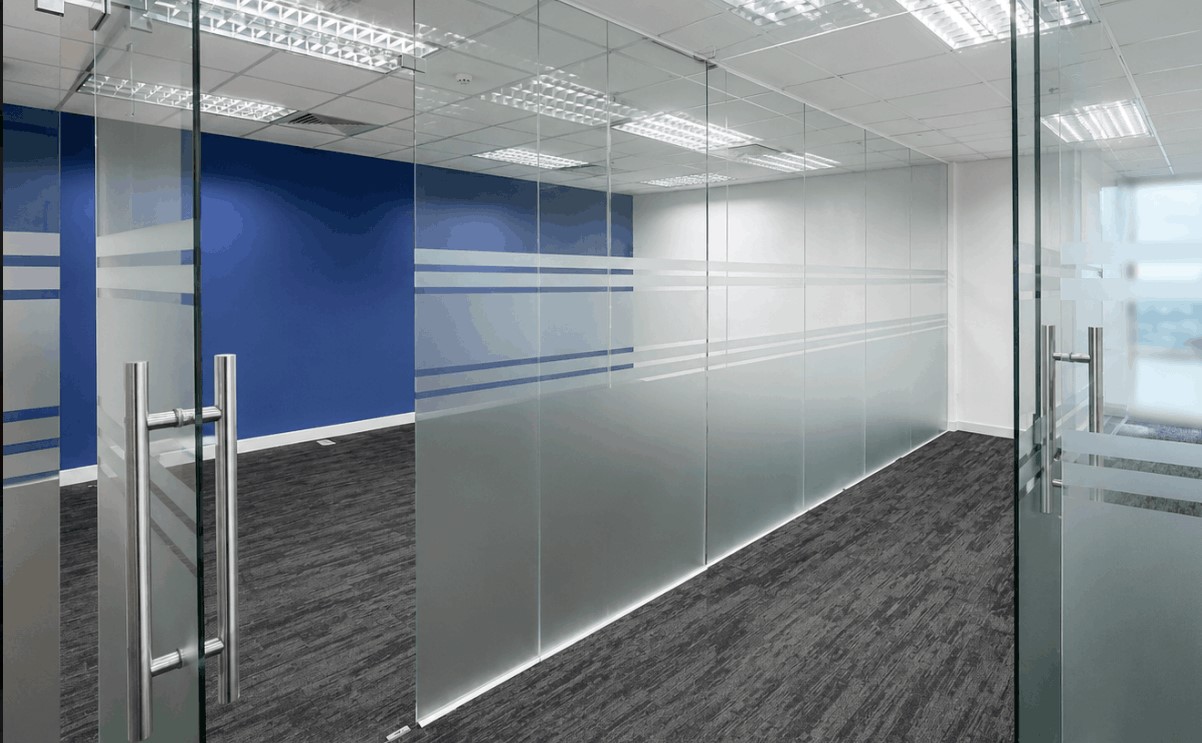 Phòng Họp Vách Kính Hiện Đại tòa nhà VTP Building