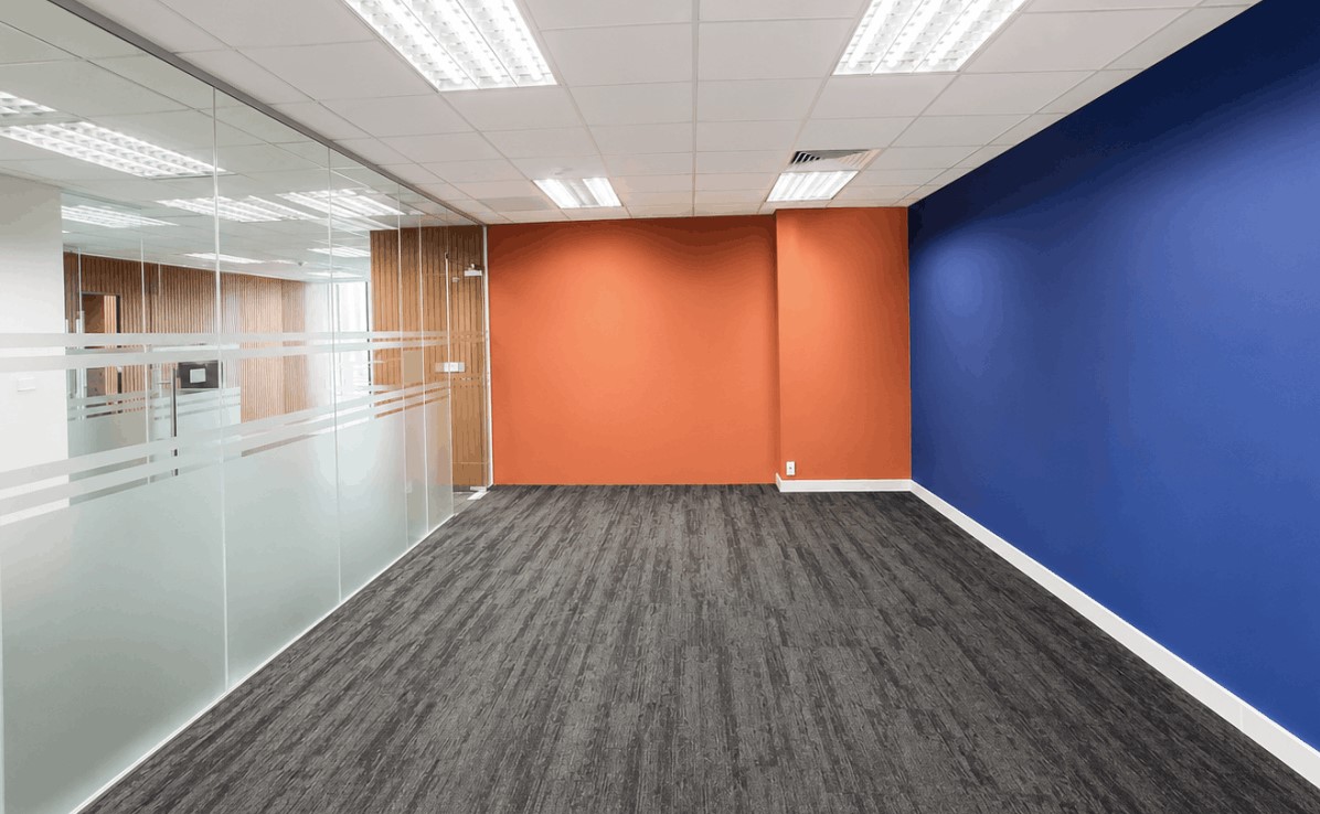 Module Văn Phòng Vách Kính Decal Mờ tòa nhà VTP Building