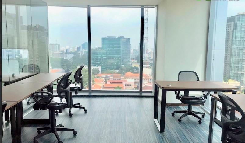 Không gian văn phòng ngập tràn ánh sáng tự nhiên Vincom Center
