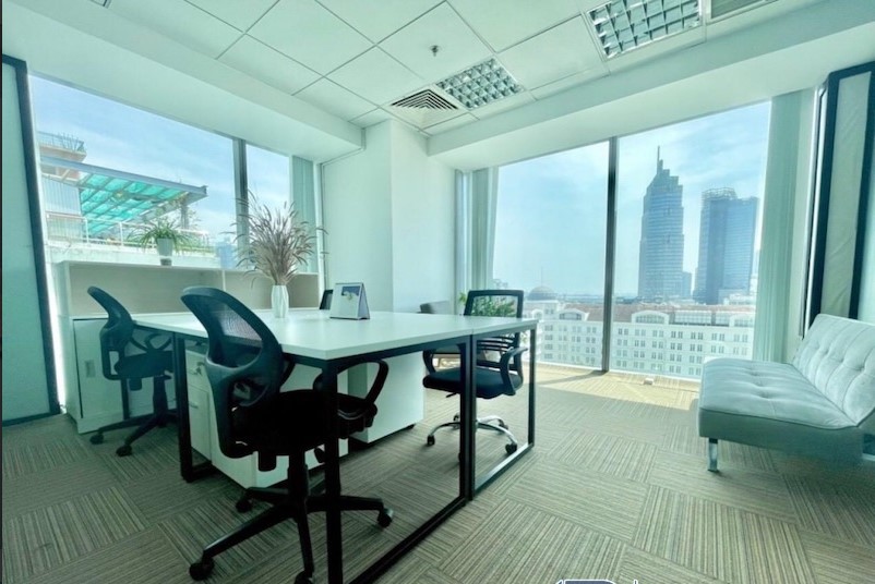 Phòng làm việc view trực diện tòa tháp tài chính Bitexco