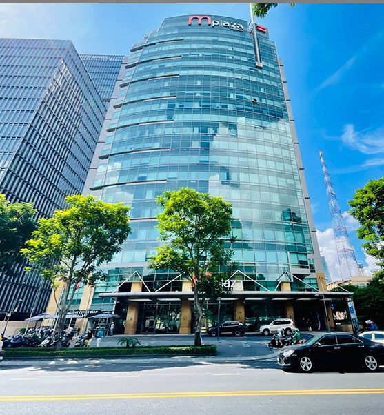 Mặt tiền tòa nhà mPlaza Saigon ốp kính phản quang viền nhôm Anodized