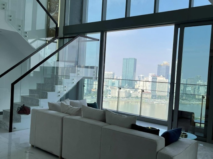 Cho thuê duplex Empire City với không gian sống thông tầng khác biệt